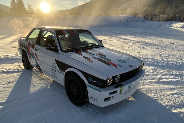 BMW E30 STAGE CIRCUIT GLACE